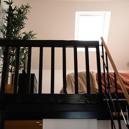 Appartements Plein Centre, A 5 Minutes Du Chateau Onzain Bagian luar foto