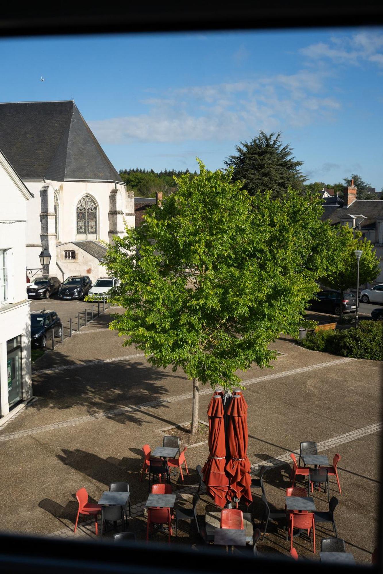 Appartements Plein Centre, A 5 Minutes Du Chateau Onzain Bagian luar foto
